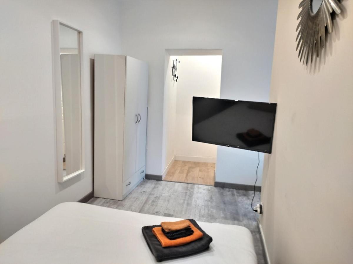 Chambre 26M - Salon Et Kitchenette Prive - Wifi Woippy Exterior foto